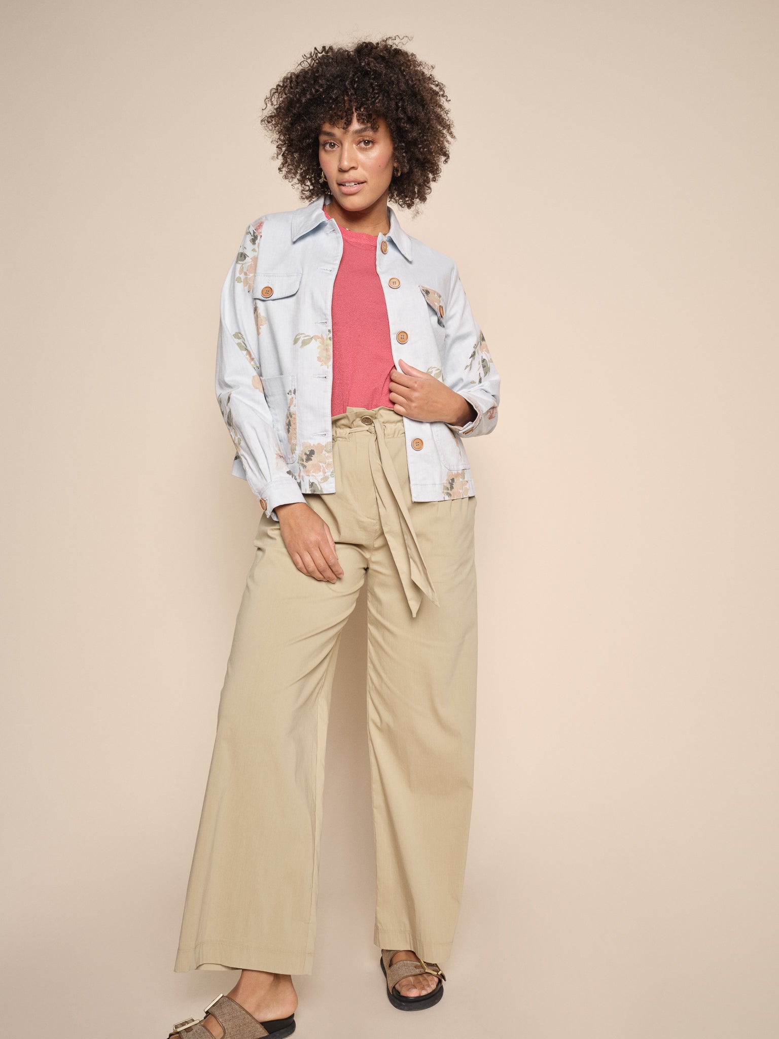 Modelshot / Twill / Detail